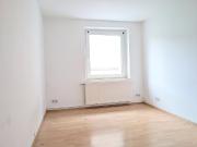 2 Zimmer Wohnung mit Balkon und EBK in Hannover Badenstedt