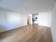 2 Zimmer Wohnung mit Einbauküche und Balkon, westseitige...