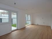 2 Zimmer Wohnung mit Terrasse, Eigengarten und Parkplatz