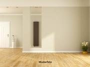 2 Zimmer Wohnung mit verglaster Loggia in gepflegtem Zustand