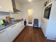 2 Zimmer Wohnung, möbliert, mit Balkon