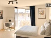 2 Zimmer Wohnung zu vermieten, Frankfurt am Main