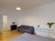 2 Zimmer Wohnung zur Miete in Berlin