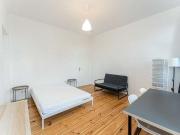 2 Zimmer Wohnung zur Miete in Berlin