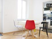 2 Zimmer Wohnung zur Miete in Friedrichshain