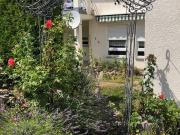2 Zimmerwohnung mit Garten und Garage