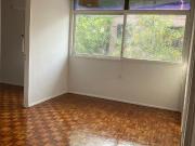 2amb frente Luminoso Impecable mts Hospital y subte H 300mts