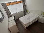 2B1B,balcony 1st floor! Russell Square