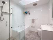 Light Filled Townhouse with Spacious Entertaining Courtyard