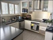 2Bed Unit in Prime Riverfront Kangaroo Point Location