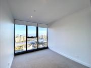 2Bedroom 2Bathroom in Melbourne CBD with breathtaking view!