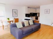 2Bedrooms, 2Bathrooms