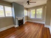 2BR/1.0BA pb College St 2512 2BR/1.0BA pb College St 2512