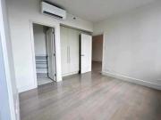 2BR Condo Unit w/ Parking for Rent in Lincoln Tower...