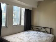 2BR CONDO UNIT WITH PARKING FOR SALE IN BGC FORT...