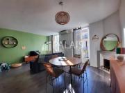 2P en bon état avec Balcon Nice Centre ville