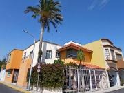 2x1 Casa familiar + Departamento independiente, Vive con...