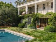 3000 Yards Commercial Bungalow For Office Used For Rent...