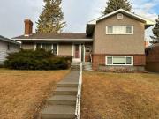 3008 Morley Trail NW Calgary, AB T2M 4H2