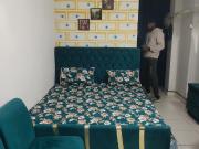 300 Ft² Flat for Rent