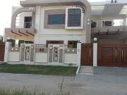 300 Square Yard Upper Portion for Rent in Lahore Lake...