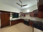 300 Yd² Flat for Sale