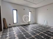 300 Yd² House for Sale