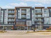 3028 Creekshore Common 315 Oakville ON L6M 5K6 2 Bedroom...