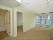 302, 3830 Brentwood Road NW, Calgary, AB T2L 2J9 Condo...