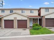 302 Bluevale Street N Unit# D, Waterloo, ON, N2J 4G3...