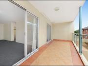 Conveniently located within a stroll to Maroubra...