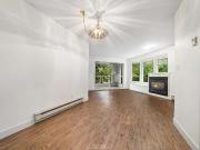 303 123 E 6TH STREET, North Vancouver, BC V7L 1N9 Condo...