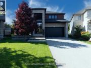 303 Gosling Gardens, Guelph Clairfields/Hanlon Business...