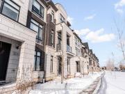 304 King Road, Richmond Hill | For Sale @ $1,099,999 |...