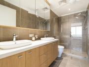 305/286 Casuarina Drive