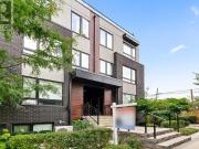 306 1 Briar Hill Avenue, Toronto, ON, M6B 0A9 townhouse...