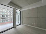 306 284 King Street E