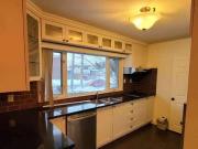 307 Malaga Rd Oshawa ON L1J 1N6 307 Malaga Rd Oshawa ON L1J 1N6