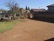 308 m² Land available in Daveyton