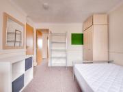 £302 p/w £1,309 pcm ⓘ The monthly or weekly payment...