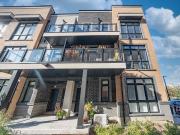 30 Elizabeth Street S