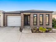 30 Shergold Way, Cranbourne North, VIC 3977