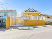 310.00 M² Casa de Vila Alugar, 3 Dormitórios localizado...