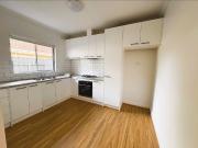 2 BEDROOM UNIT IN THE HEART OF TORRENSVILLE 2 BEDROOM UNIT IN THE HEART OF TORRENSVILLE