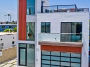 3129 Helms Avenue 3/3 1954 sqft