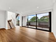 3/168 Hawthorn Road, Caulfield North VIC 3161 House For...
