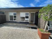 Fully Renovated Unit In The Sought After Eastern Suburb... Fully Renovated Unit In The Sought After Eastern Suburb...