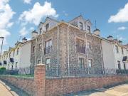 31 Laurel Wood