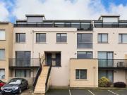 31 Parkview Green, Finglas, Dublin 11 DNG Phibsboro 4985...