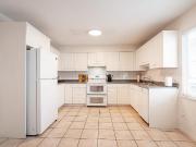 323 E KEITH ROAD, North Vancouver, BC V7L 1V6 Townhouse...